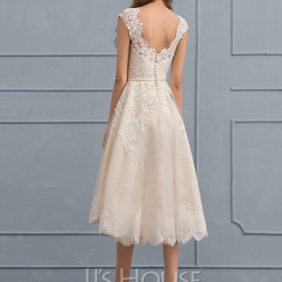 A-Line Scoop Neck Knee-Length Tulle Lace Dress - Picture 2 of 6